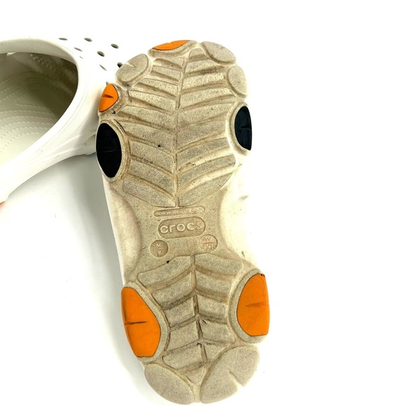 Crocs Classic Clog Comfort White Slip On Shoes Men's or Women's Size M8 W10 - Picture 5 of 5